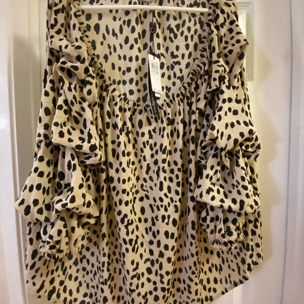 Leopard Print Ruffle Blouse - Picture 1 of 6